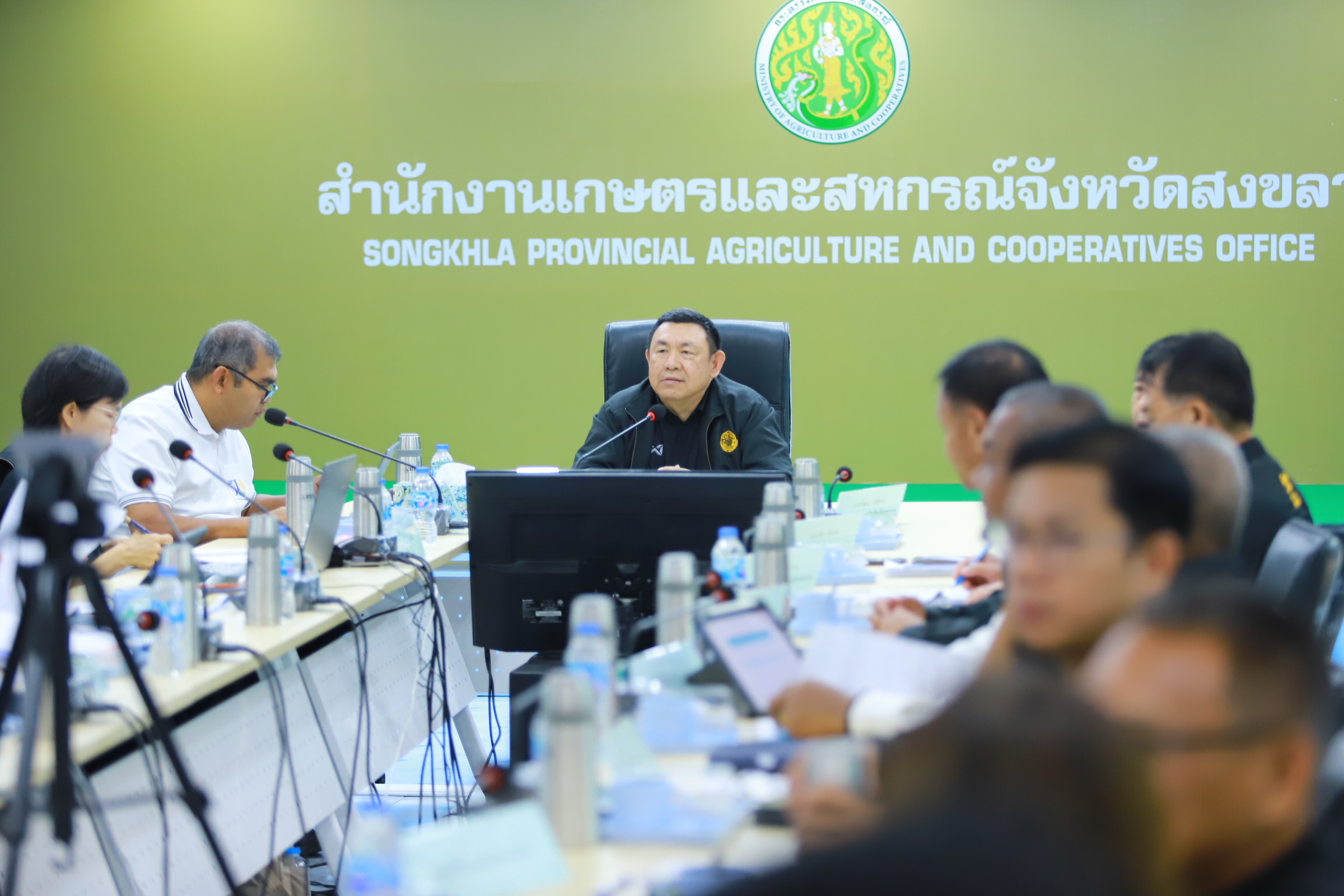 title - เลขาธิการ ส.ป.ก. ประชุมติดตามผลการดำเนินงาน และการใช้จ่ายงบประมาณ ประจำปีงบประมาณ พ.ศ.2569 ของภาคใต้ 